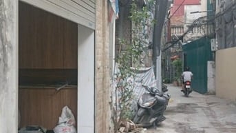 Phố Xuân La – Tây Hồ - 51 M2 – 5 Tầng – MT 4.2 M – Giá 13.4 TỶ. 