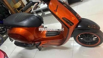 cần bán Vespa Sprint 150 đk 1-2021