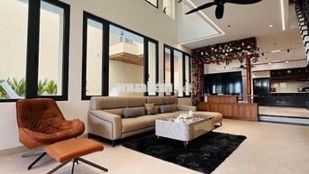 🌹Cần cho thuê villa 3  tầng xây mới 99% gần Crow🌹
