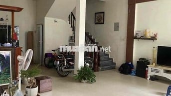 Cho thuê nhà Ngọc Thuỵ, 60m, 4pn, ngõ to đẹp. Giá 5,5tr