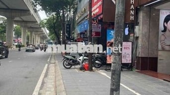 CHO THUÊ TÒA NHÀ NGUYÊN CĂN CẦU GIẤY – 8,5 TẦNG – THANG MÁY – giá 75tr