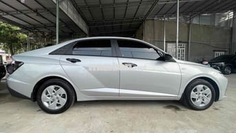 Hyundai Accent 2025 Số sàn 16000 km Bạc