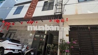 Cho Thuê Toà Căn Hộ 5 Tầng - Tổng 18 Phòng - ngay cầu Rồng
