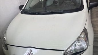 Mitsubishi Mirage 2024 Trắng 5 chỗ
