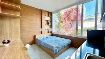 Cho thuê studio cửa sổ lớn-View siêu đẹp Nguyễn Gia Trí nhỉnh 6 triệu