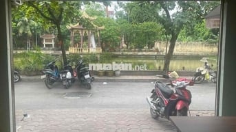 Sang nhượng quán bún đậu nem nướng tại Phùng Khoang