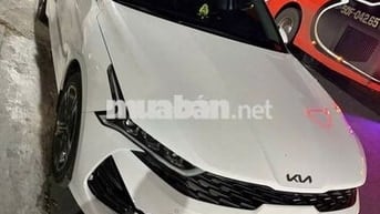 Kia K5 Premium 2.0 AT - 2024 - ODO: 8000KM