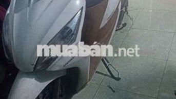 Honda Vision Trắng