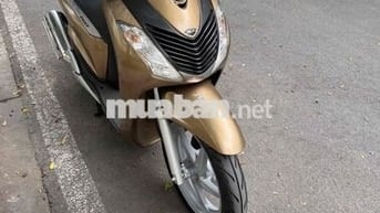 Honda SH 150 Ý Vàng đồng