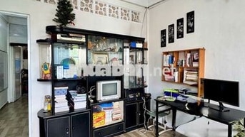 Căn hộ SHR 45m2 1pn Cư xá Lạc Long Quân Q11, ngay Chợ hoa Đầm Sen
