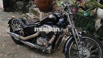 Xe máy độ Honda Steed Đen bụi bặm