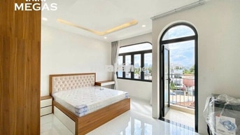 CĂN HỘ MỚI XÂY LẠC LONG QUÂN_FULL NỘI THẤT_BAN CÔNG_NGÃ TƯ BẢY HIỀN