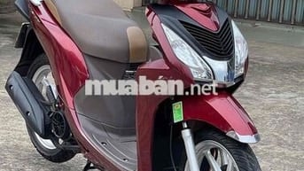 Honda Vision 2020 màu Đỏ đô