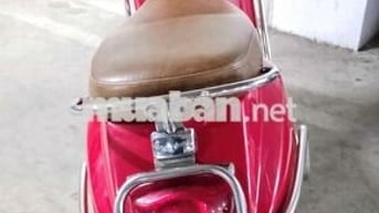 Piaggio Vespa LX 125cc đỏ