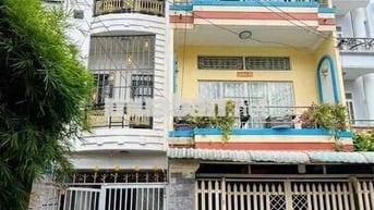 Quận 7 - 4 Tỷ 990 - 7 Chỗ Tới Nhà - Nhà 3 Tầng 46m² - 4PN - Ngay UBND