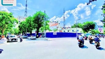 Cho thuê đất trống GÓC 2MT 371A Nguyễn Trãi–Nguyễn Cảnh Chân, Q1