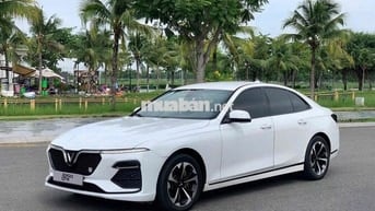 VinFast Lux A 2.0 BASE 2019 Trắng 48.000 Km