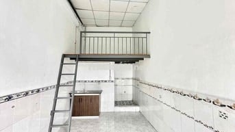 CHO THUÊ PHÒNG GÁC BAN CÔNG GẦN QUỐC LỘ 1A BÌNH THÀNH