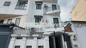 PHÒNG MỚI SIÊU THOÁNG BAN CÔNG CỬA SỔ TRỜI GẦN HÀNG XANH