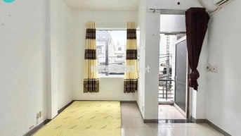căn hộ Ban Công Tách Bếp Chi Phí Rẻ Ngay Nhà Thờ Phao Lô - Chợ