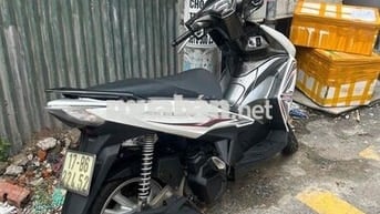 Honda Air Blade 125cc Trắng bạc