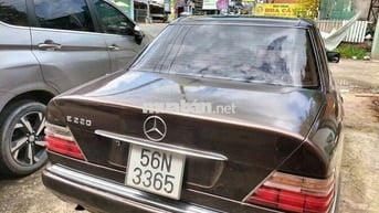 Mercedes-Benz E220 1994 Nâu Sài Gòn