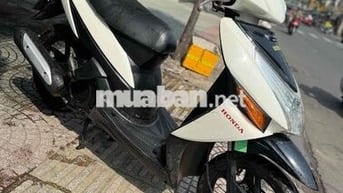 Honda Click  Trắng đen biển 47 xe đẹp máy êm ru ạ