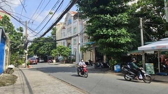 NHÀ MẶT TIỀN + VĨA HÈ 3m + Xe đậu đổ ngày đêm
