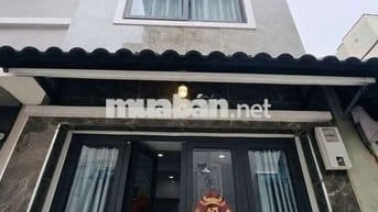 Cho thuê nhà 2pn3wc Nguyễn Trãi q1