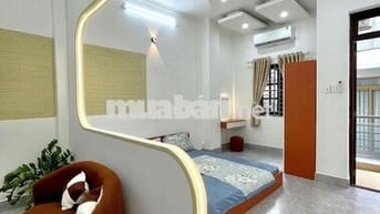 Trống căn ban công, thang máy, 1 phòng ngủ, gần công viên, bệnh viện