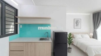 STUDIO MỚI CÓ BAN CÔNG ĐẦY ĐỦ NỘI THẤT ĐỐI DIỆN ĐẠI HỌC LUẬT 