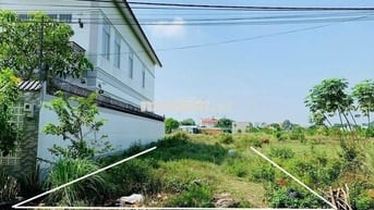 Đất Ngộp 100m2 Cần Bán Gấp Chỉ 1 Tỷ 4 Gần Cổng Chào TT Củ Chi , SHR