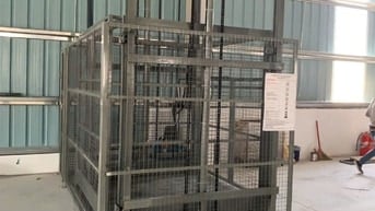 Thang máy nâng hàng mini, Thang nâng hàng nhà xưởng