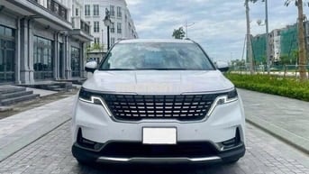 Kia Carnival Signature 2.2D 2022 68000 km Trắng