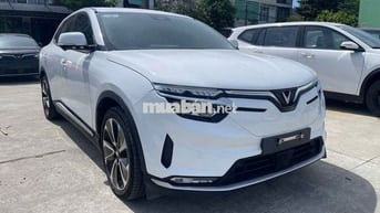 Vinfast VF8 Plus 2023 Trắng lướt chính hãng