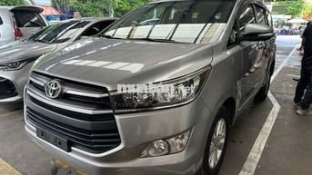 Toyota Innova 2.0E 2017, số sàn, bảo hành 1 năm