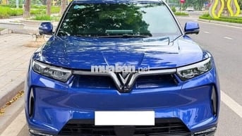 CẦN BÁN VINFAST VF9 PLUS 2023 - XE GIA ĐÌNH