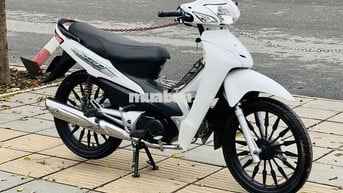 Wave 50cc Trắng Biển Hà Nội Mới Đi 2500km