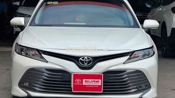 Toyota Camry 2.0G 2021 Trắng 54.247 km