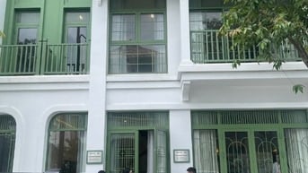 Chỉ 4.4 tỷ nhận ngay nhà liền kề 5 tầng có hầm, vỉa hè 3m đường 17m.