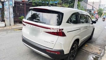 Hyundai Custin 2023 Trắng