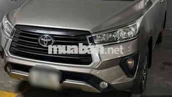 Toyota Innova 2022 Số sàn Xám