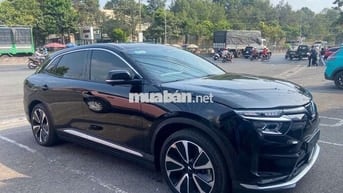 VinFast VF8 Plus 2023 Điện Đen