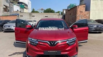 VinFast VF8 Eco 2023 Đỏ 17000 km