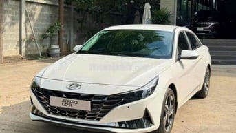 Hyundai Elantra 2.0 Cao Cấp 2024 Trắng 20.000 Km
