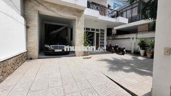 Biệt Thự Bình Lợi 200m², 5PN, Sân Ô Tô Rộng, Giá 40 Triệu
