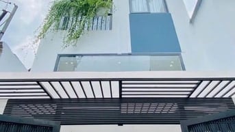 Nhà vuông vức DT 56m2 Hoàng Bật Đạt P15 Q. Tân Bình giá 3tỷ200tr, đang