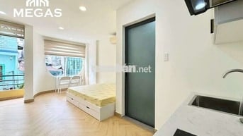 Phòng rộng 40m2 ngay trung tâm Quận 10 