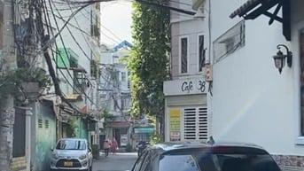 NHÀ BÁN CHÍNH CHỦ -DIỆN TÍCH(80m2) 4X20- HẺM Ô TÔ -2 HẺM TRƯỚC SAU  