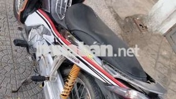 Honda Wave Đen Trắng Đỏ Đã sử dụng